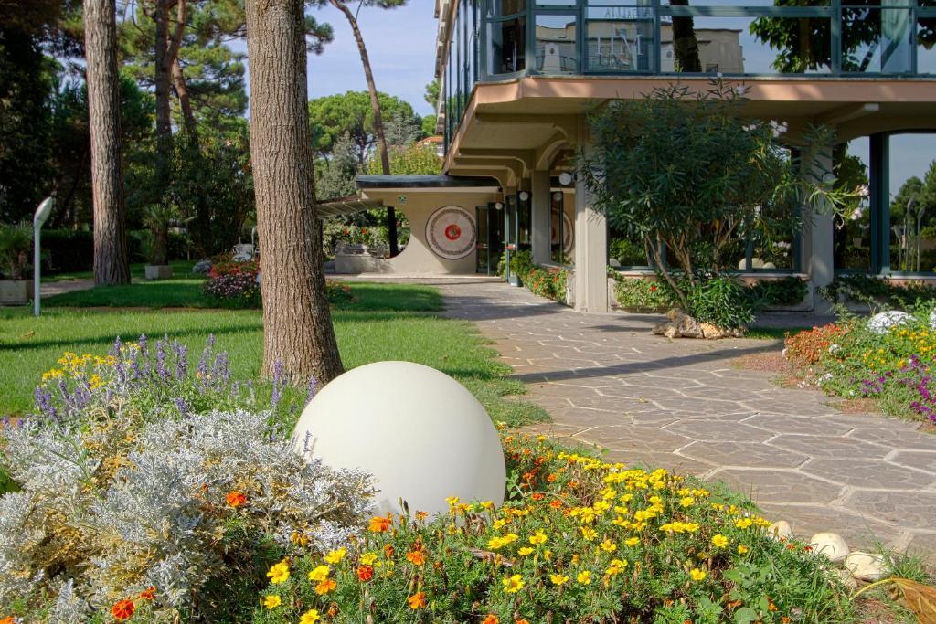 Hotel Michelangelo Milano Marittima Exteriör bild